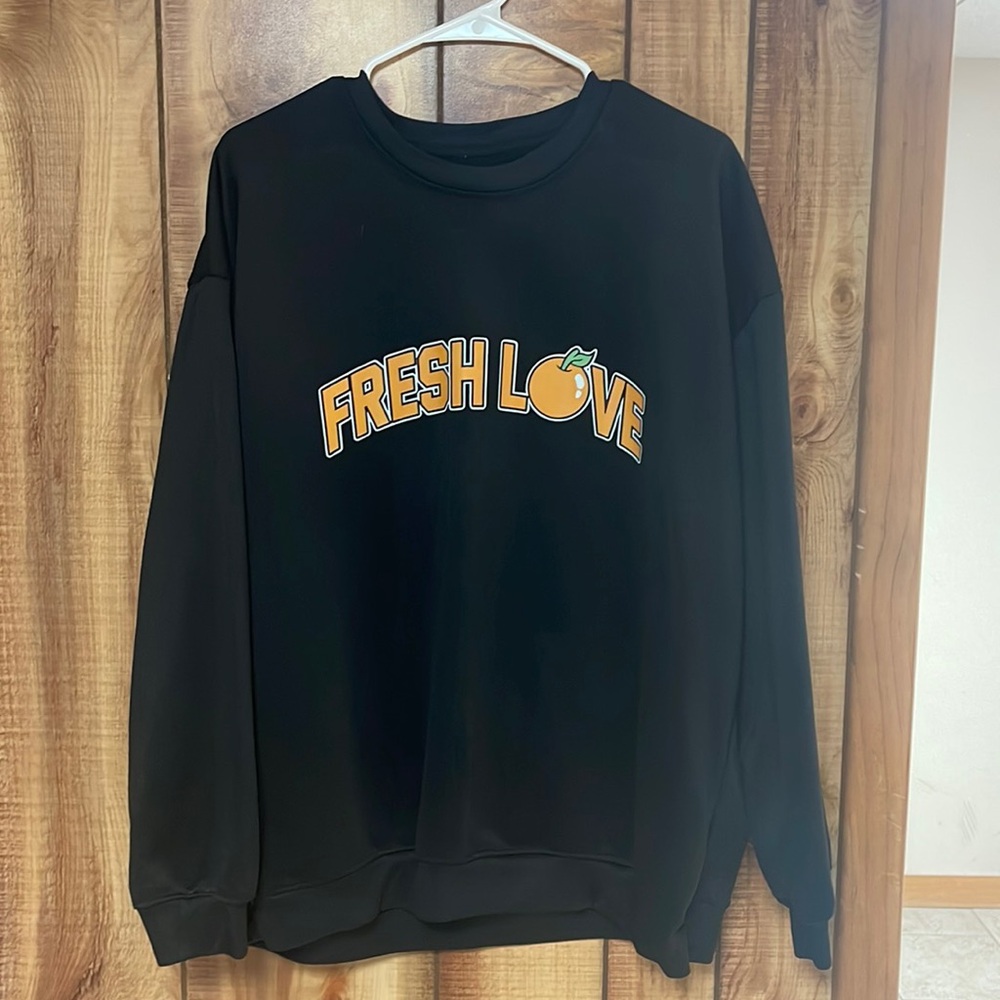 Women’s crewneck